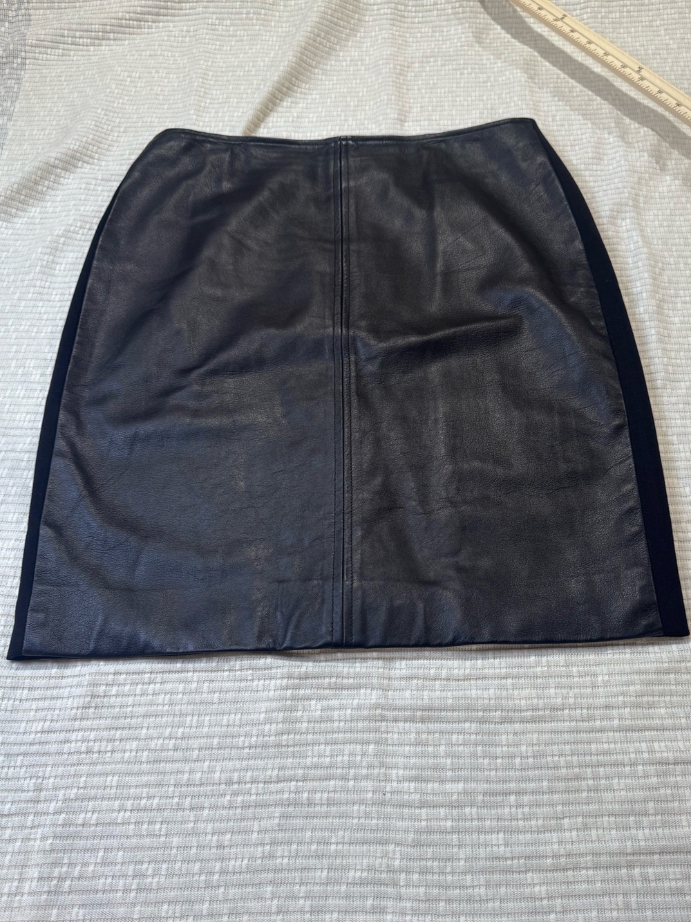 Donna Degnan Black Genuine Leather Front Pencil Skirt Stretch Back Size 10